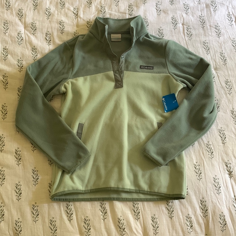 NWT Columbia Pull Over